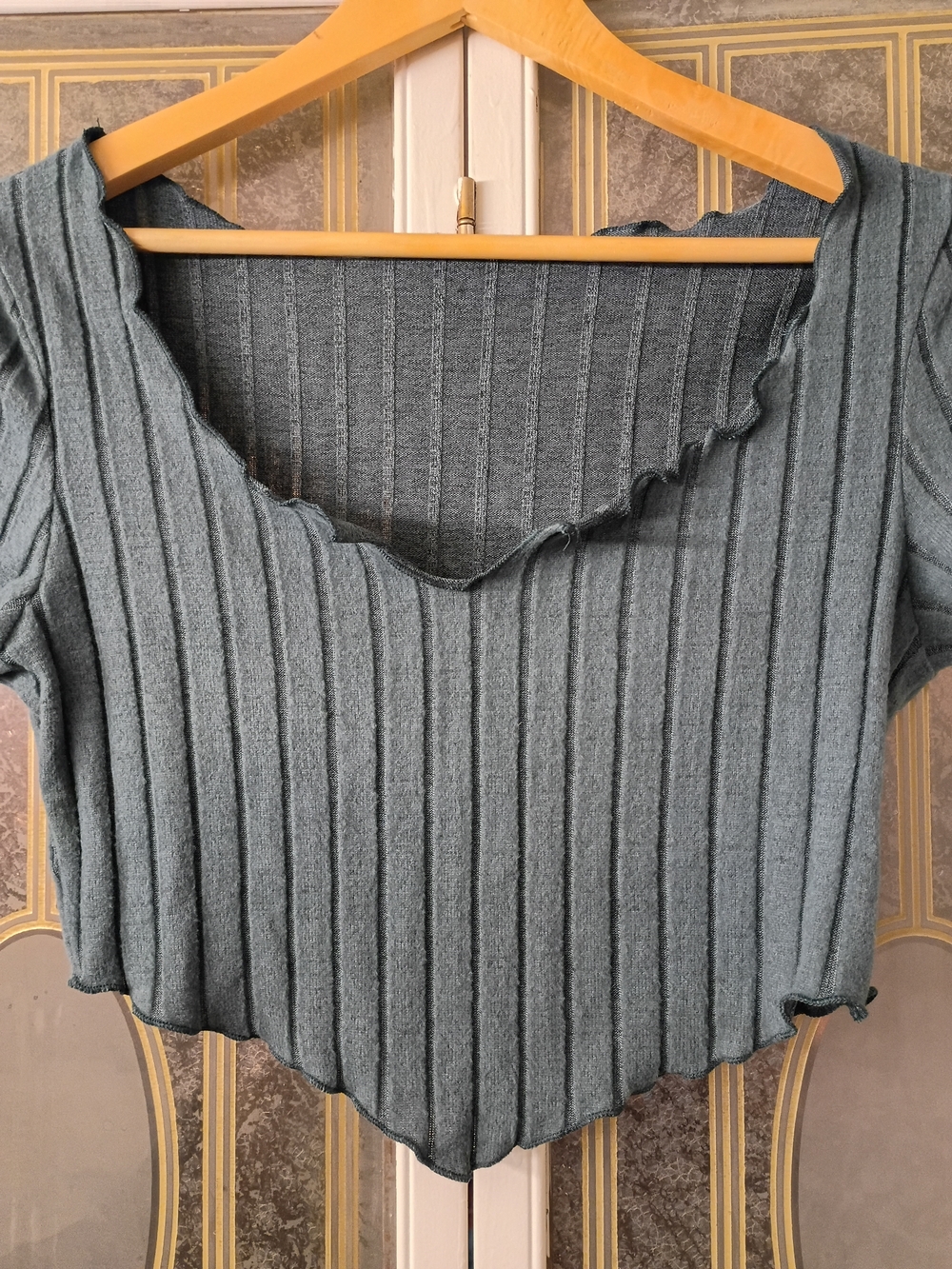 SHEIN Slate Blue Ribbed Lettuce Hem V-Neck Crop Top